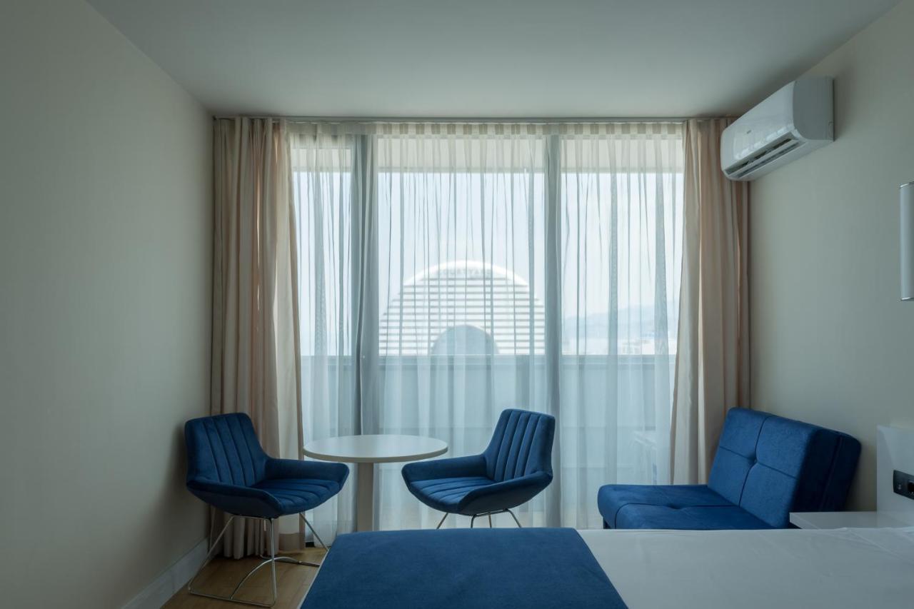 Orbi City Hotel Official บาทูมิ ภายนอก รูปภาพ